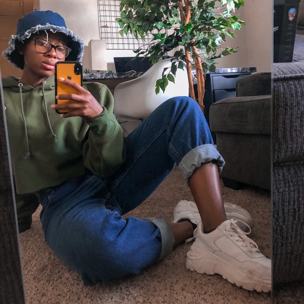 LEVI’S 550 Vintage Dark Wash Mom Jeans